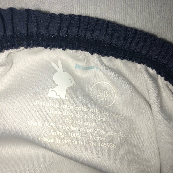 Baby Girl swim dots rash guard top & bottoms set - Picture 7 of 10